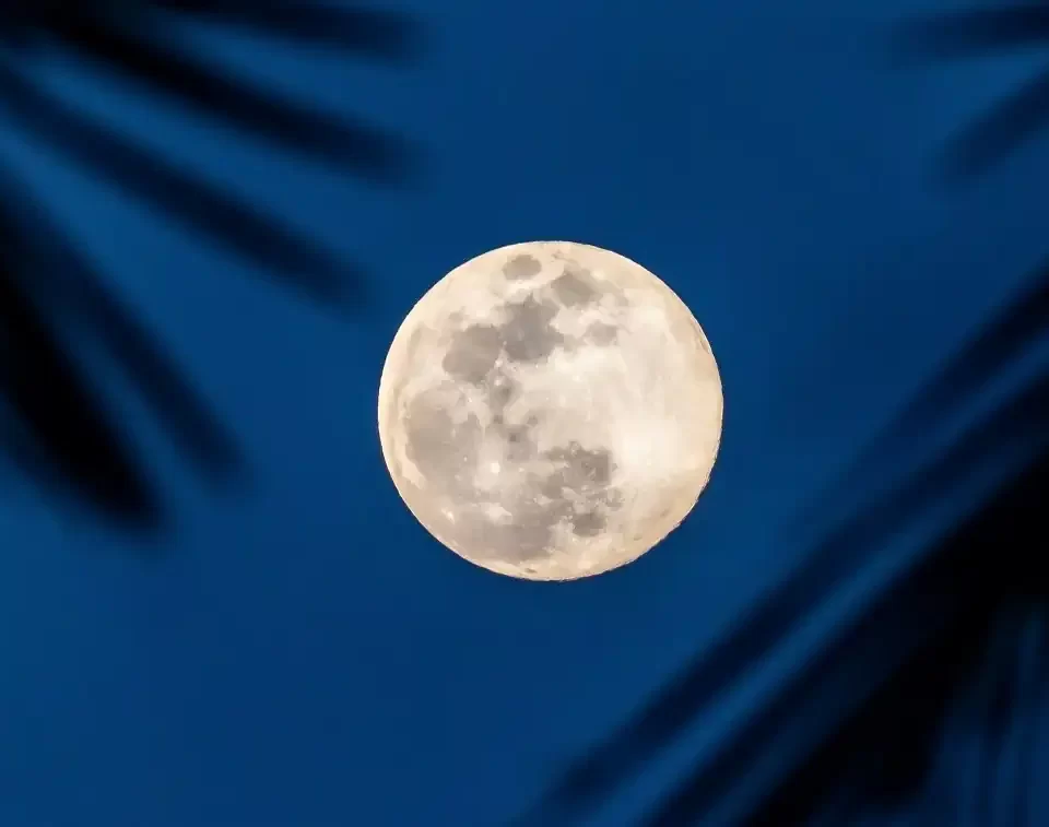 https://astroserwis.com/wp-content/uploads/2022/07/pelnia-w-koziorozcu-13-7-2022-960x757.webp