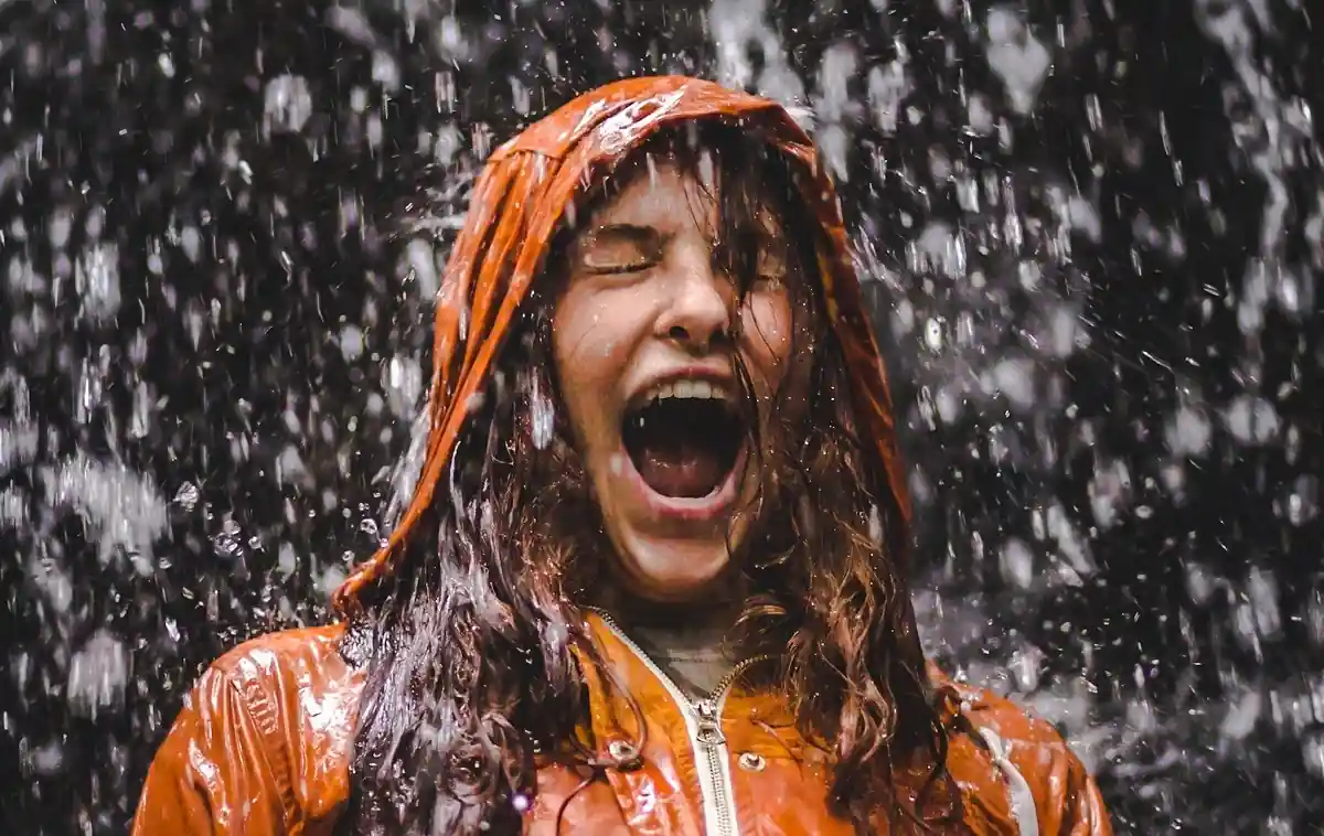 https://astroserwis.com/wp-content/uploads/2023/07/23-7-31-znak-lwa-deszcz-zabawa.webp