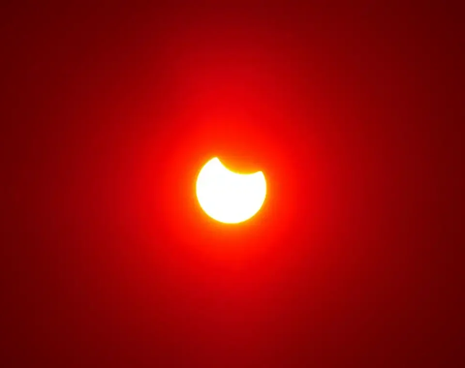 https://astroserwis.com/wp-content/uploads/2025/03/25-3-29-zacmienie-slonca-nowa-rzeczywistosc-960x760.webp