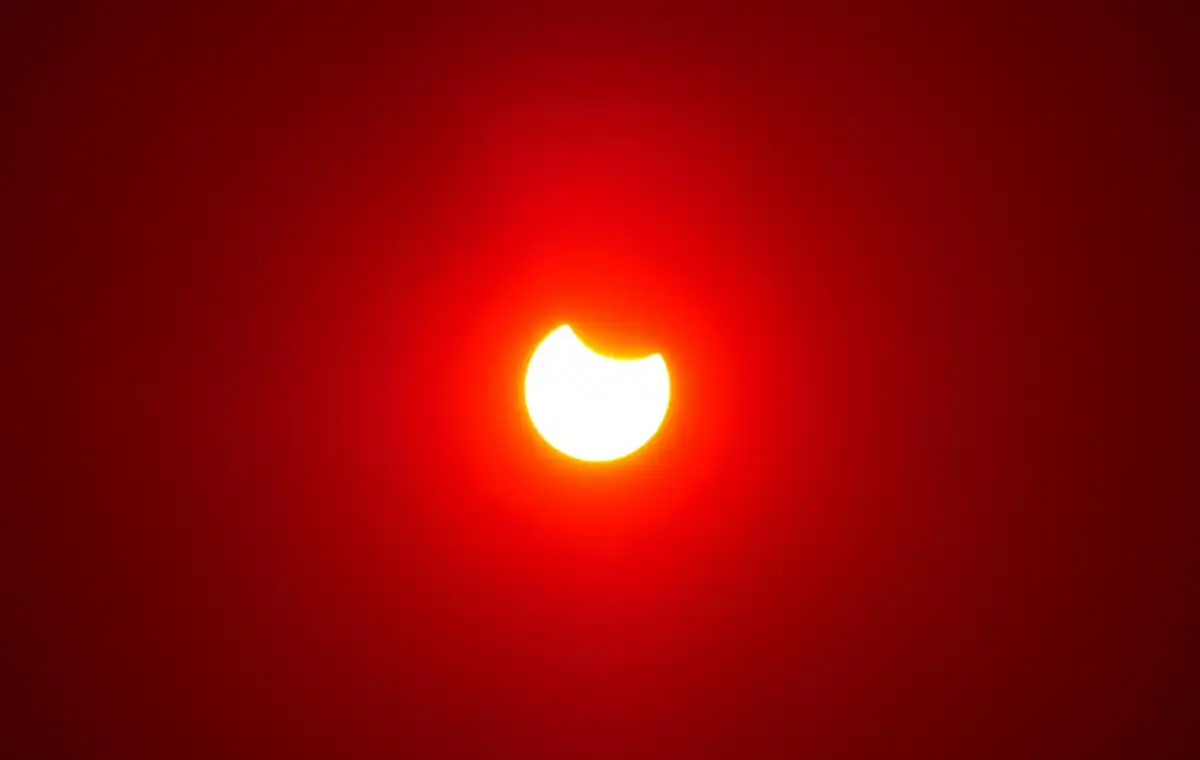 https://astroserwis.com/wp-content/uploads/2025/03/25-3-29-zacmienie-slonca-nowa-rzeczywistosc.webp